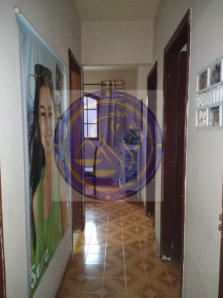 Imagem Casa com 5 Quartos à Venda, 450 m² em Centro - Araruama
