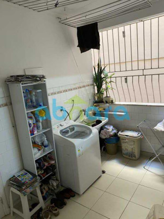 Imagem Apartamento com 4 Quartos à Venda, 200 m² em Copacabana - Rio De Janeiro Imagem Apartamento com 4 Quartos à Venda, 200 m² em Copacabana - Rio De Janeiro