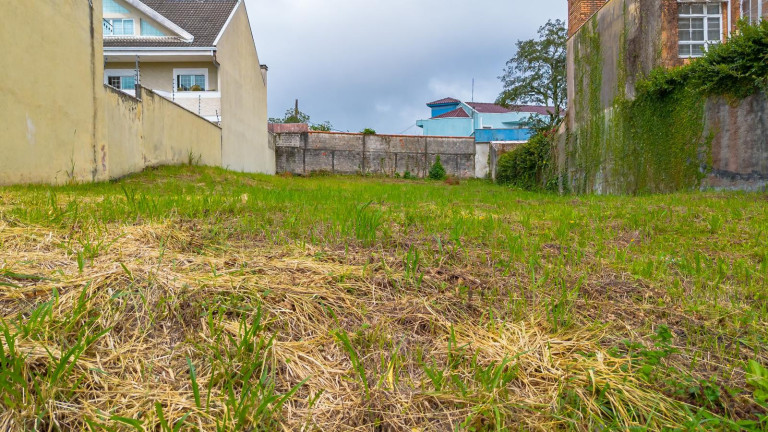 Imagem Terreno à Venda, 600 m² em Santa Felicidade - Curitiba Imagem Terreno à Venda, 600 m² em Santa Felicidade - Curitiba