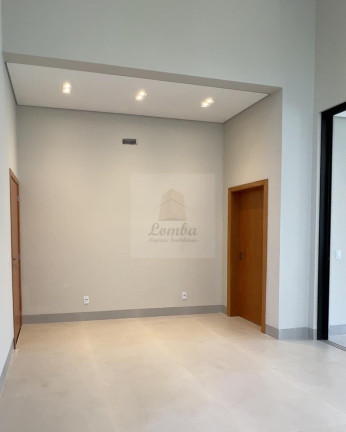 Imagem Casa com 3 Quartos à Venda, 225 m² em Jardim Imperial - Cuiabá