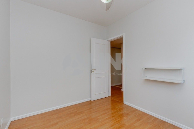 Imagem Apartamento com 3 Quartos à Venda, 83 m² em Mont Serrat - Porto Alegre Imagem Apartamento com 3 Quartos à Venda, 83 m² em Mont Serrat - Porto Alegre