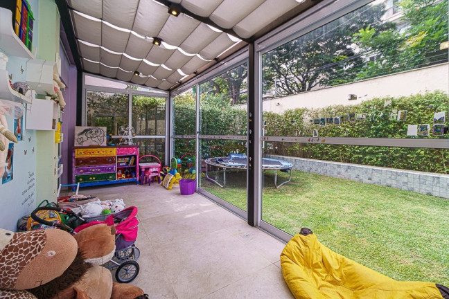 Imagem Casa com 4 Quartos à Venda, em Campo Belo - São Paulo Imagem Casa com 4 Quartos à Venda, em Campo Belo - São Paulo