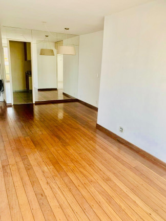 Imagem Imóvel com 2 Quartos à Venda, 87 m² em Laranjeiras - Rio De Janeiro Imagem Imóvel com 2 Quartos à Venda, 87 m² em Laranjeiras - Rio De Janeiro