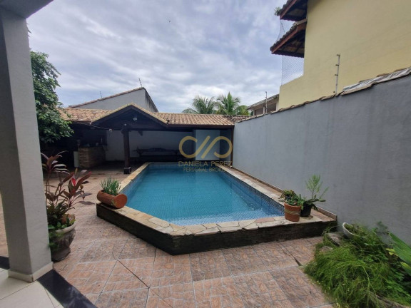 Imagem Sobrado com 4 Quartos à Venda, 200 m² em Canto Do Forte - Praia Grande Imagem Sobrado com 4 Quartos à Venda, 200 m² em Canto Do Forte - Praia Grande