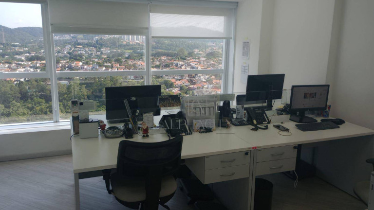 Imagem Sala Comercial à Venda ou Locação, 830 m² em Alphaville Empresarial - Barueri Imagem Sala Comercial à Venda ou Locação, 830 m² em Alphaville Empresarial - Barueri