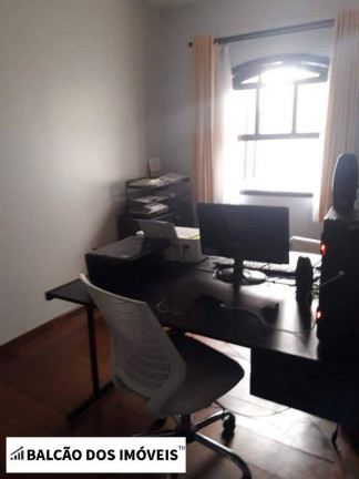 Imagem Casa com 4 Quartos à Venda, 200 m² em São Paulo