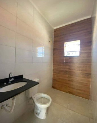 Imagem Casa com 2 Quartos à Venda,  em Jd. Regina - Itanhaém