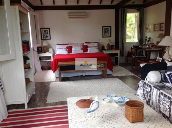 Imagem Casa com 5 Quartos à Venda, 331 m² em Baleia - São Sebastião Imagem Casa com 5 Quartos à Venda, 331 m² em Baleia - São Sebastião