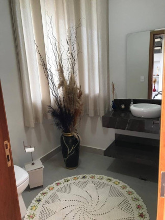 Imagem Casa com 3 Quartos à Venda, 270 m² em Nossa Senhora Do Perpétuo Socorro - Pindamonhangaba