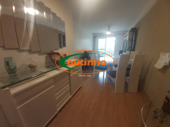 Imagem Apartamento com 3 Quartos à Venda, 90 m² em Tijuca - Rio De Janeiro Imagem Apartamento com 3 Quartos à Venda, 90 m² em Tijuca - Rio De Janeiro