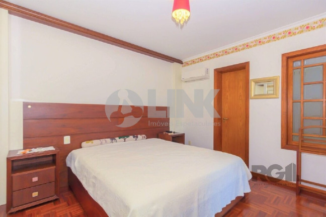 Imagem Apartamento com 3 Quartos à Venda, 190 m² em Auxiliadora - Porto Alegre Imagem Apartamento com 3 Quartos à Venda, 190 m² em Auxiliadora - Porto Alegre