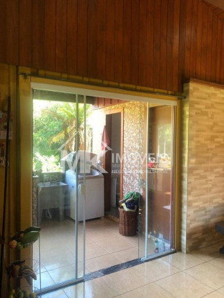 Imagem Chácara com 3 Quartos à Venda, em Piraquara Imagem Chácara com 3 Quartos à Venda, em Piraquara