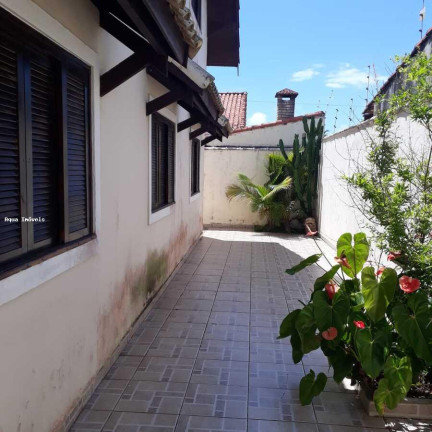 Imagem Casa com 3 Quartos à Venda, 256 m² em Jardim Mar-e-sol - Peruíbe Imagem Casa com 3 Quartos à Venda, 256 m² em Jardim Mar-e-sol - Peruíbe