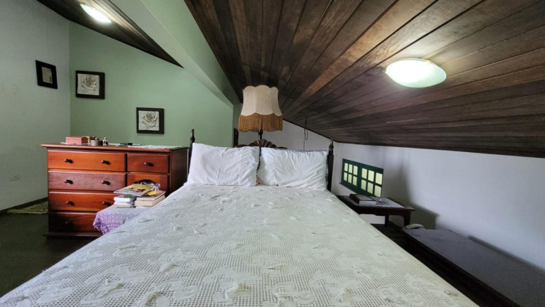 Imagem Casa com 2 Quartos à Venda, 123 m² em Glória - Joinville