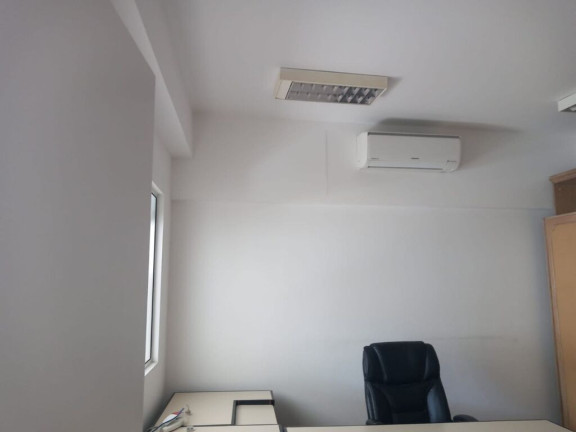 Imagem Sala Comercial à Venda, 43 m² em Centro Histórico - Porto Alegre Imagem Sala Comercial à Venda, 43 m² em Centro Histórico - Porto Alegre