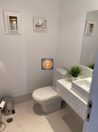 Imagem Apartamento com 4 Quartos à Venda, 206 m²