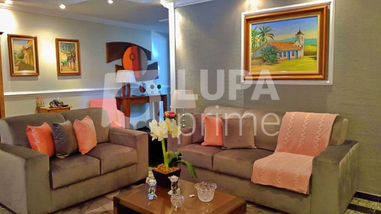 Casa com 3 Quartos à Venda, 260 m² em Jardim Guanca - São Paulo