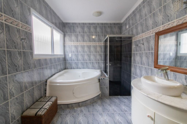 Imagem Casa com 4 Quartos à Venda, 430 m² em Vila Galvão - Guarulhos