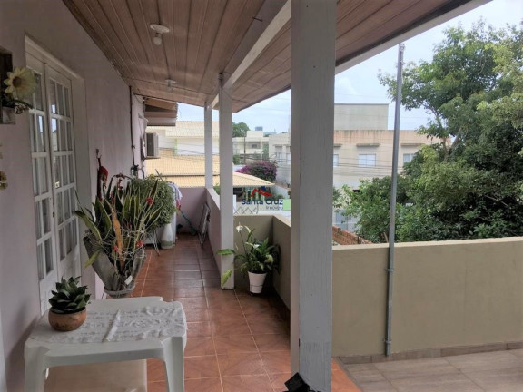 Imagem Sobrado com 6 Quartos à Venda, 350 m² em Ingleses Do Rio Vermelho - Florianópolis Imagem Sobrado com 6 Quartos à Venda, 350 m² em Ingleses Do Rio Vermelho - Florianópolis