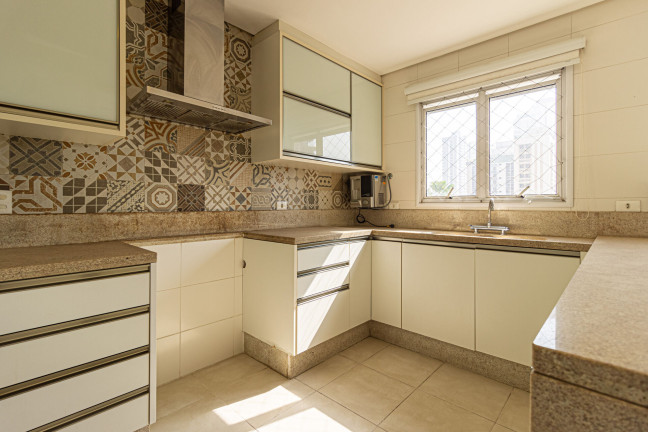 Imagem Apartamento com 4 Quartos para Alugar, 270 m² em Boqueirão - Santos