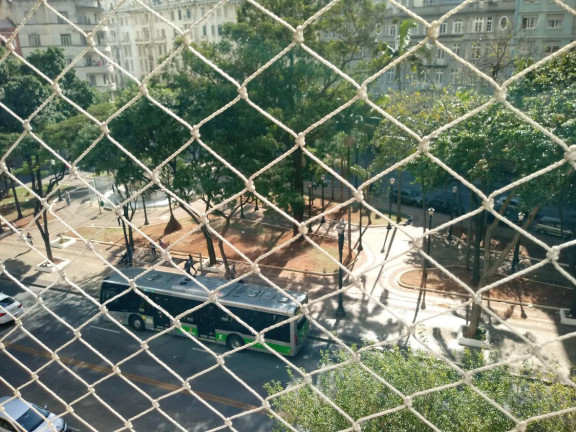 Imagem Kitnet com 1 Quarto à Venda, 30 m² em Santa Efigênia - São Paulo