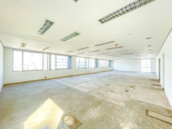 Sala Comercial para Alugar, 200 m² em Jardim Paulista - São Paulo