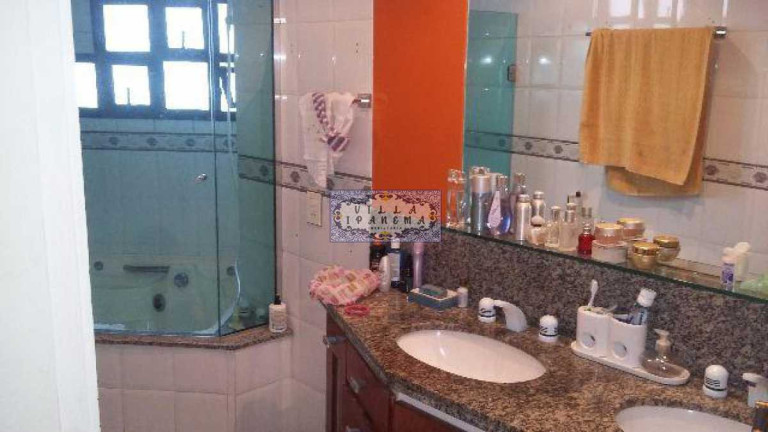 Imagem Apartamento com 4 Quartos à Venda, 180 m² em Vital Brasil - Niterói