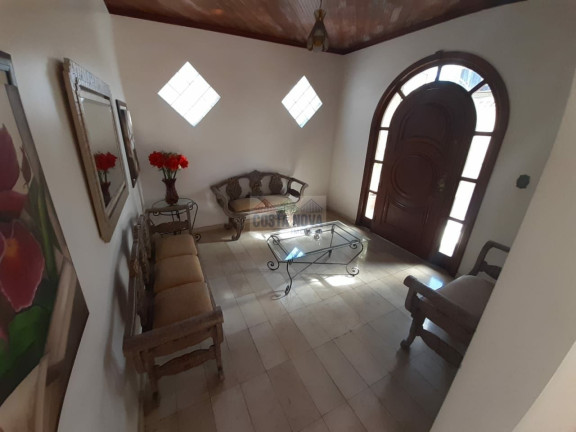 Imagem Casa com 4 Quartos à Venda, 607 m²