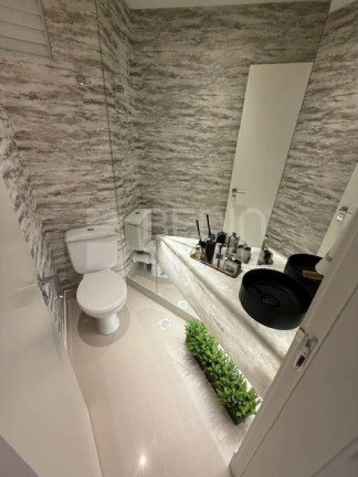 Imagem Apartamento com 3 Quartos à Venda, 135 m² em Centro - Balneário Camboriú Imagem Apartamento com 3 Quartos à Venda, 135 m² em Centro - Balneário Camboriú