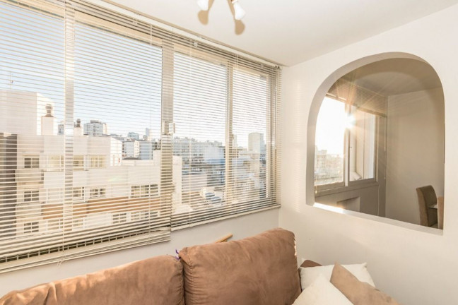 Imagem Imóvel com 3 Quartos à Venda, 109 m² em Floresta - Porto Alegre