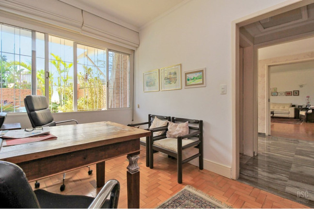 Imagem Casa com 3 Quartos à Venda, 358 m² em Três Figueiras - Porto Alegre Imagem Casa com 3 Quartos à Venda, 358 m² em Três Figueiras - Porto Alegre