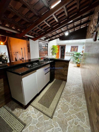 Imagem Sobrado com 4 Quartos à Venda, 220 m² em Centro - Penha