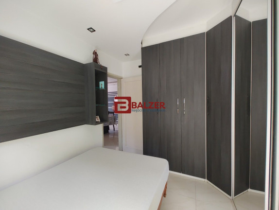 Imagem Apartamento com 2 Quartos à Venda, 66 m² em Centro - Florianópolis Imagem Apartamento com 2 Quartos à Venda, 66 m² em Centro - Florianópolis