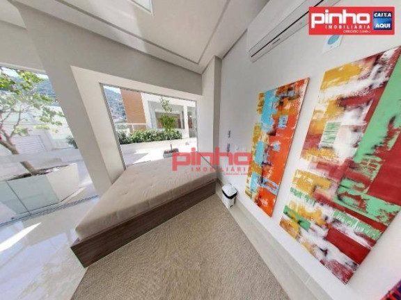Imagem Apartamento com 2 Quartos à Venda, 67 m² em Centro - Florianópolis