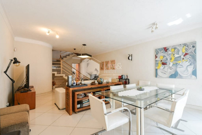 Casa com 4 Quartos à Venda, 214 m² em Mirandópolis - São Paulo