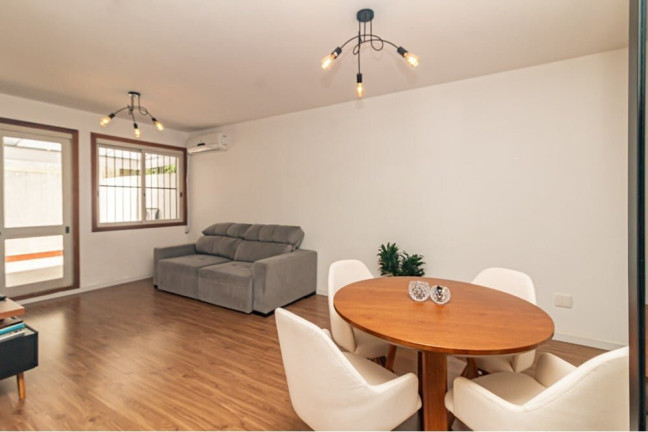 Imagem Apartamento com 2 Quartos à Venda, 77 m² em Petrópolis - Porto Alegre Imagem Apartamento com 2 Quartos à Venda, 77 m² em Petrópolis - Porto Alegre