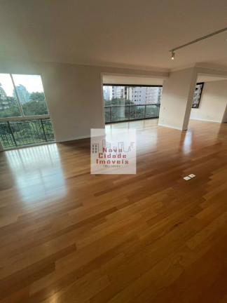 Apartamento com 4 Quartos para Alugar, 350 m² em Jardim Europa - São Paulo