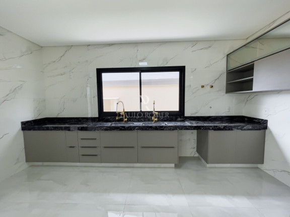 Imagem Casa com 4 Quartos à Venda, 240 m² em Residencial Goiânia Golfe Clube - Goiânia Imagem Casa com 4 Quartos à Venda, 240 m² em Residencial Goiânia Golfe Clube - Goiânia