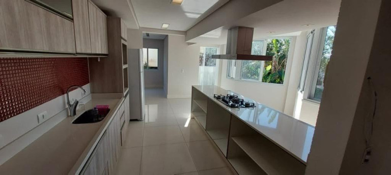 Imagem Casa com 3 Quartos à Venda, 350 m² em João Paulo - Florianópolis