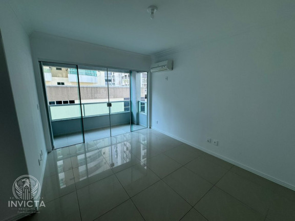 Imagem Apartamento com 4 Quartos à Venda, 114 m² em Centro - Balneário Camboriú Imagem Apartamento com 4 Quartos à Venda, 114 m² em Centro - Balneário Camboriú