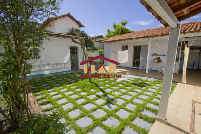 Imagem Casa com 4 Quartos à Venda, 360 m² em Braga - Cabo Frio Imagem Casa com 4 Quartos à Venda, 360 m² em Braga - Cabo Frio