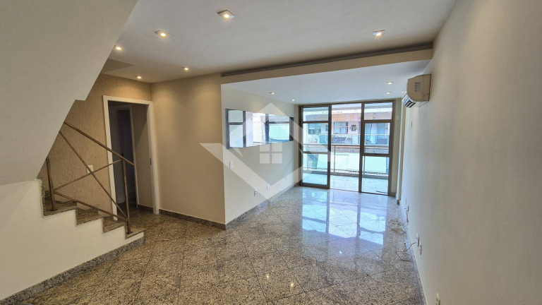 Imagem Cobertura com 4 Quartos à Venda, 200 m² em Freguesia (jacarepaguá) - Rio De Janeiro Imagem Cobertura com 4 Quartos à Venda, 200 m² em Freguesia (jacarepaguá) - Rio De Janeiro