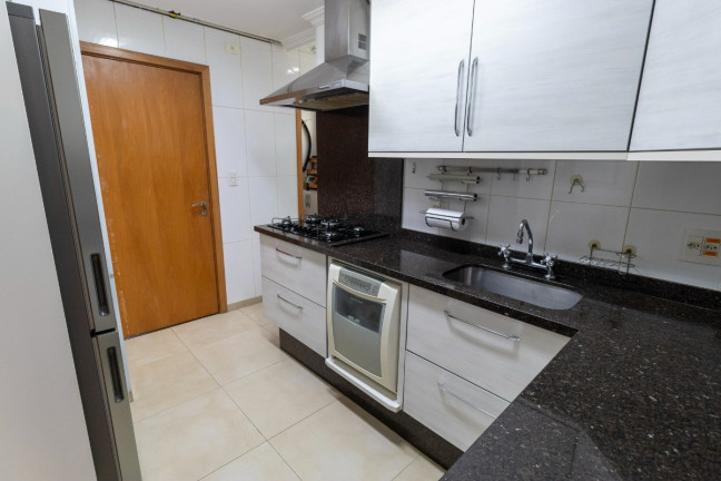 Imagem Apartamento com 2 Quartos à Venda, 80 m² em Moema - São Paulo