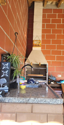 Imagem Casa com 2 Quartos à Venda, 489 m² em Jundiaizinho (terra Preta) - Mairiporã