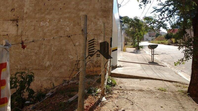 Imagem Terreno à Venda, 480 m² em Cabral - Contagem Imagem Terreno à Venda, 480 m² em Cabral - Contagem