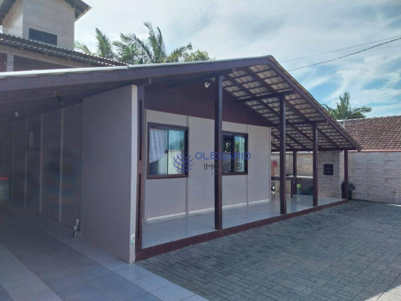 Sobrado com 3 Quartos à Venda,  em Centro - Penha