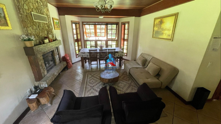 Imagem Casa com 4 Quartos à Venda, 290 m² em Monte Verde - Monte Verde Imagem Casa com 4 Quartos à Venda, 290 m² em Monte Verde - Monte Verde