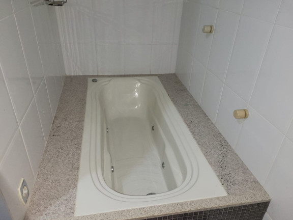 Imagem Imóvel com 4 Quartos à Venda, em Camurugi - Guarapari Imagem Imóvel com 4 Quartos à Venda, em Camurugi - Guarapari