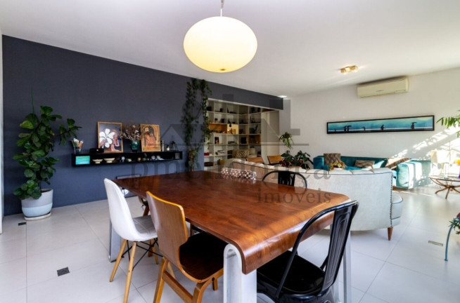 Apartamento com 3 Quartos à Venda, 230 m² em Higienópolis - São Paulo
