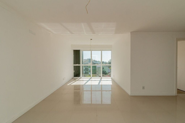 Imagem Apartamento com 3 Quartos à Venda, 101 m² em Vila Ipiranga - Porto Alegre Imagem Apartamento com 3 Quartos à Venda, 101 m² em Vila Ipiranga - Porto Alegre